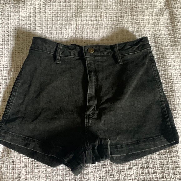 Wrangler Pants - Black jean shorts, size 8